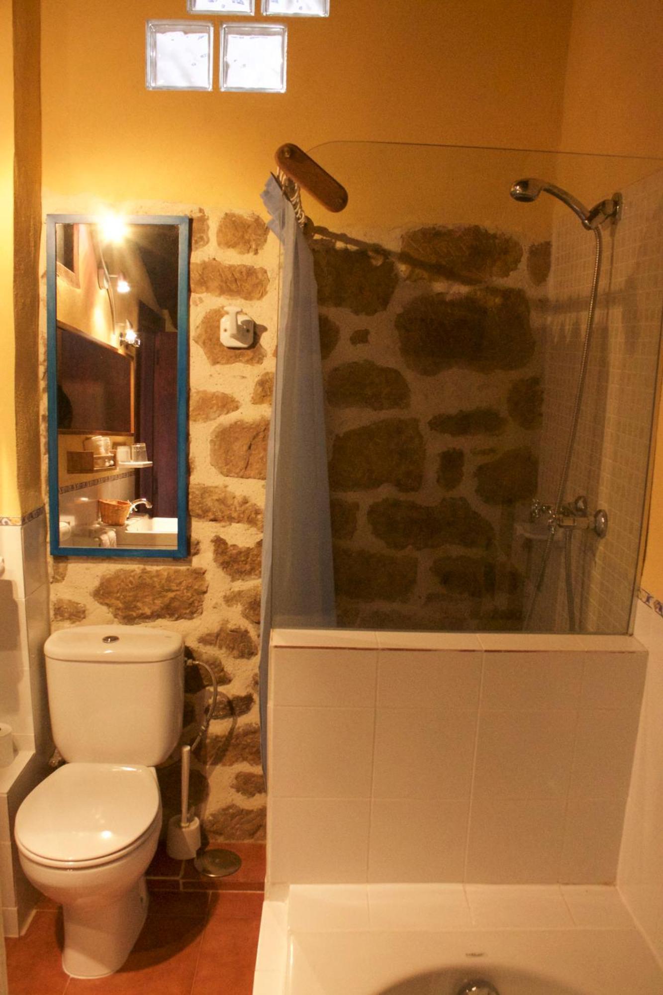 Tardes Al Sol Hotell Salinas De Pisuerga Eksteriør bilde